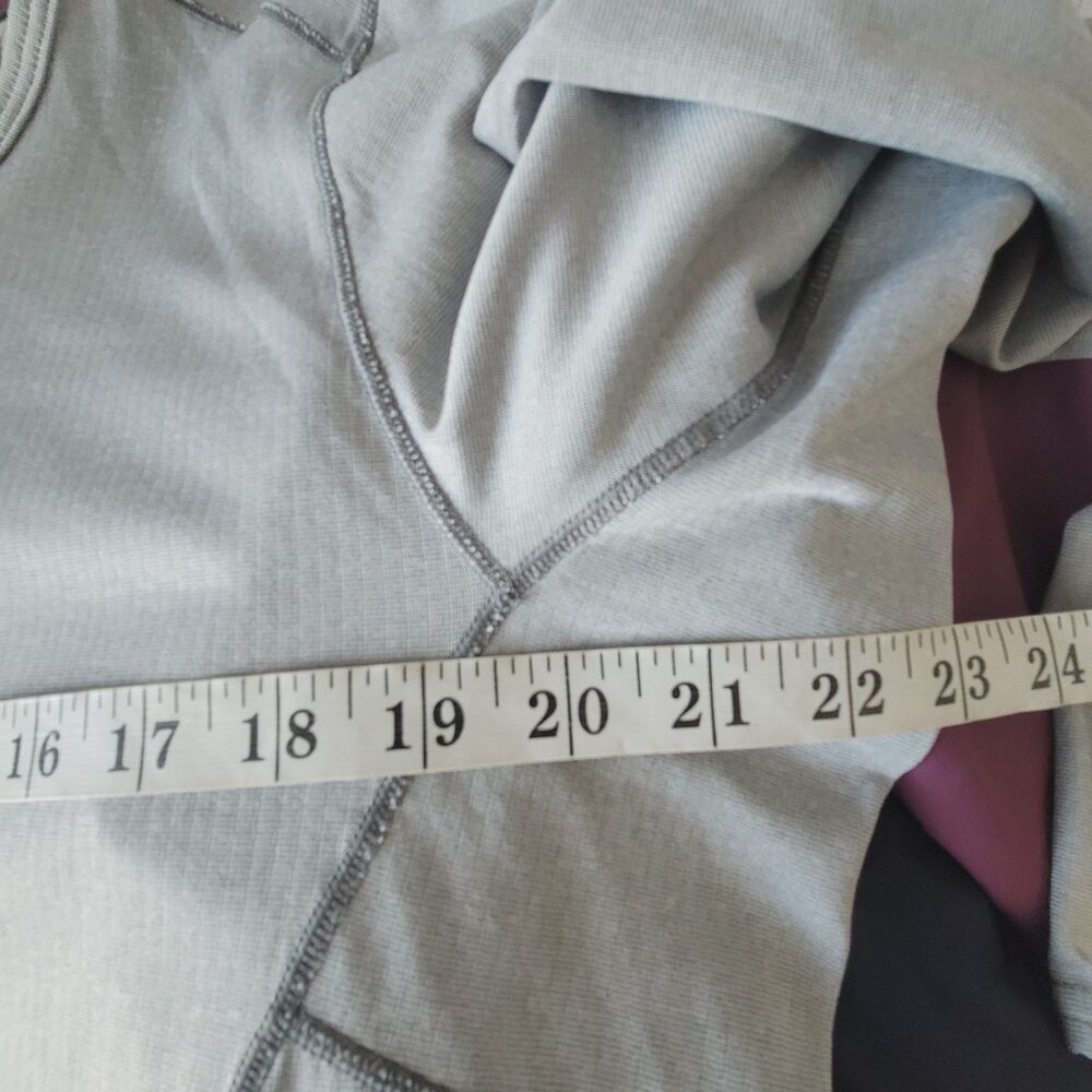 Patagonia Womens Capilene BaseLayer Mid weight Polartec Gray Size XL - Picture 10 of 11